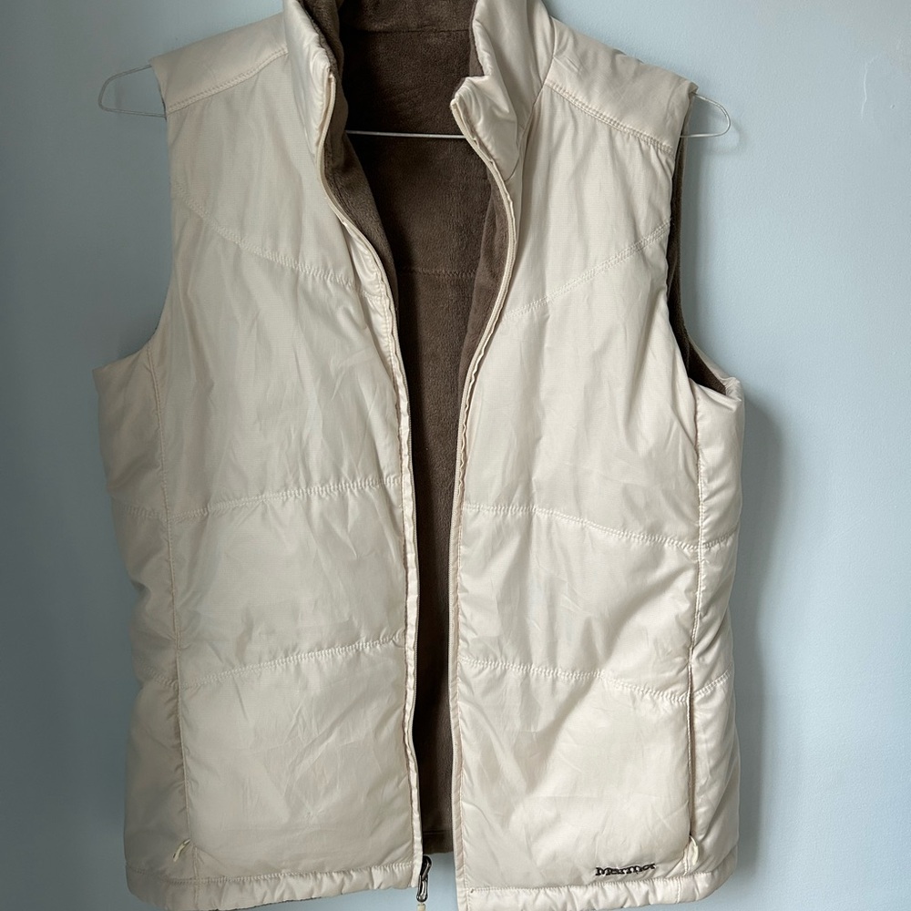 LADIES MARMOT REVERSIBLE VEST